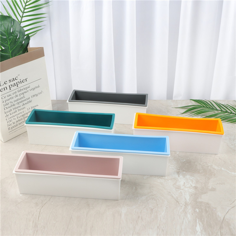 Plastic box + Silicone inner s - огляд і ціна Soap Making Kit For Beginners